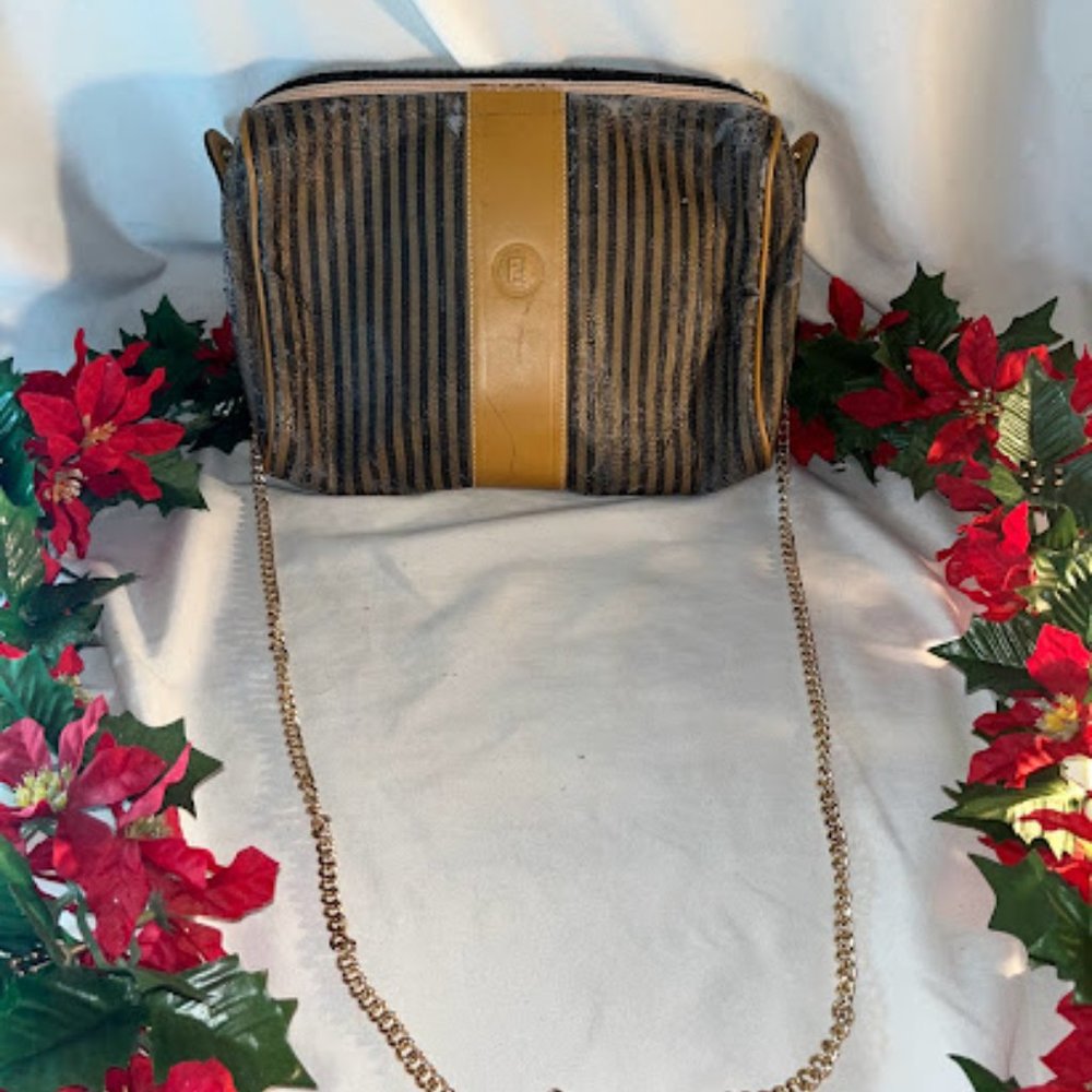 💛Vintage Fendi Striped Crossbody💛 - Picture 2 of 11